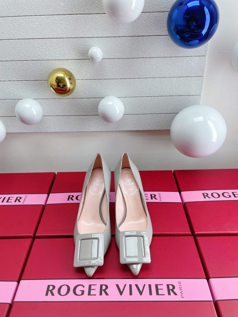 Roger Vivier Flat Shoes